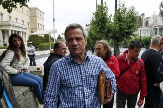 Εφτασαν στο Μαξίμου οι απλήρωτοι ναυτικοί
