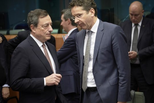 Αυτά ζητούν οι θεσμοί για τη συμφωνία