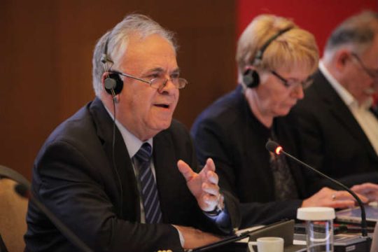 «Η κυβέρνηση δεν στέλνει και δεν δέχεται τελεσίγραφα»