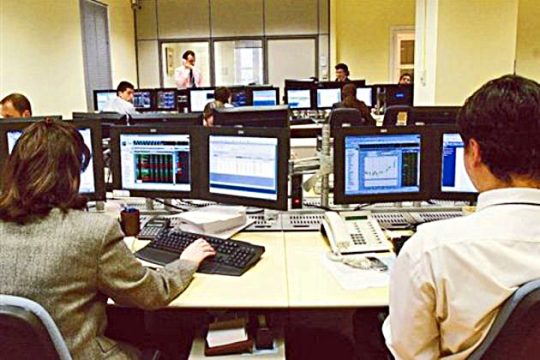 Διευθυντής τράπεζας «κούρευε»τις καταθέσεις των πελατών του