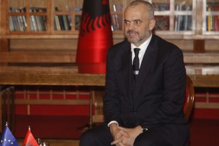 Διεθνή διαμεσολάβηση για την υφαλοκρηπίδα θέλουν τα Τίρανα