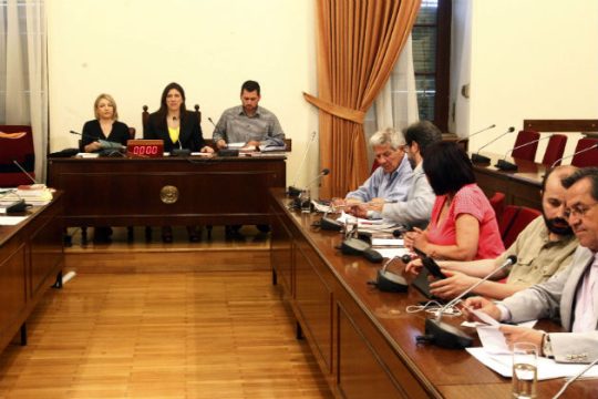 Υψηλοί τόνοι με αφορμή τον Στουρνάρα