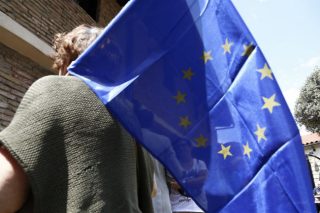 «Δεν θα πληρώνει ο Γερμανός επειδή εσύ νεοέλληνα δεν έπαιρνες απόδειξη»
