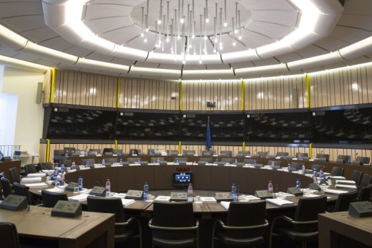 Κομισιόν: Υπάρχει έδαφος για συνέχιση των διαβουλεύσεων