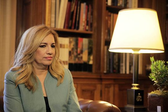 Κινήσεις Φώφης για να αρθεί το αδιέξοδο