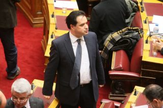 Ο Άδωνις, οι τουαλέτες και τα ΜΑΤ