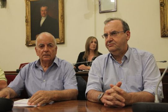 «Ρύθμιση τώρα ή χρεοκοπία»