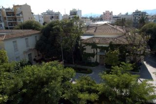 Στο Ασυλο Ανιάτων όλα επιτρέπονται