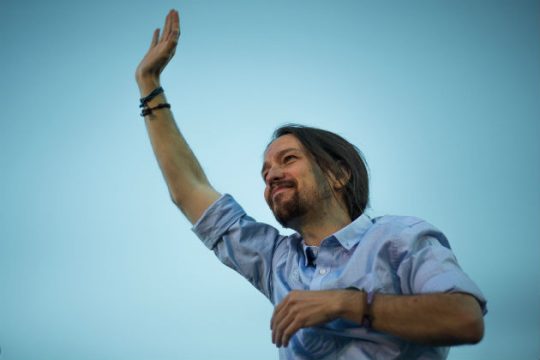 Η Γερμανία και το ΔΝΤ «θέλουν να στραγγαλίσουν την Ελλάδα»