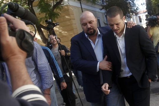 Στη Βουλή η δικογραφία για την επίθεση στα ΜΜΕ