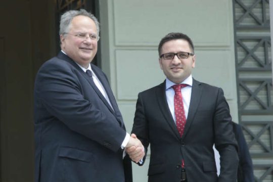 Καλή βάση στις σχέσεις με ΠΓΔΜ η συνάντηση Κοτζιά-Μπεσίμι