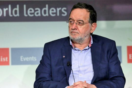 Οταν ο Π. Λαφαζάνης συναντά τη Monsanto