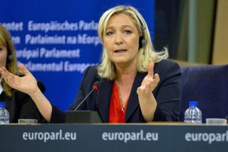 Η Λεπέν εκπλήρωσε ένα ακροδεξιό όνειρο