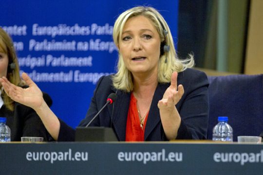 Η Λεπέν εκπλήρωσε ένα ακροδεξιό όνειρο