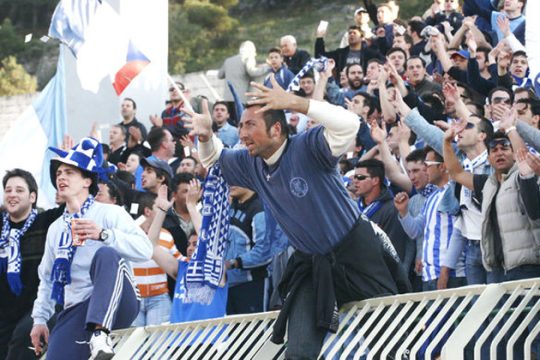 Αθρόες συλλήψεις «νονών»
