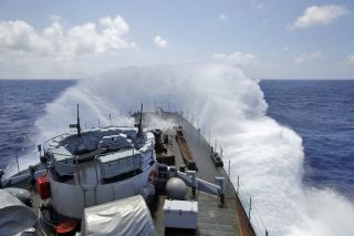 «Ναι» στις επιχειρήσεις, «όχι» στους πρόσφυγες