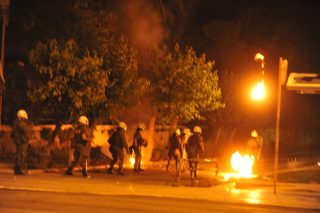 Live… με πλάνα αρχείου