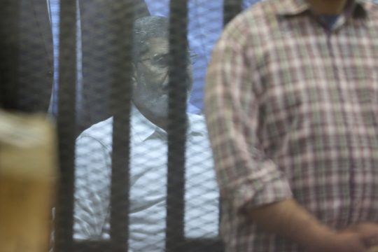 Αναβάλλεται η θανατική καταδίκη του Μόρσι στην Αίγυπτο