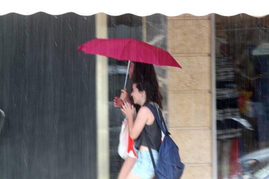 Καλοκαιρινή μπόρα