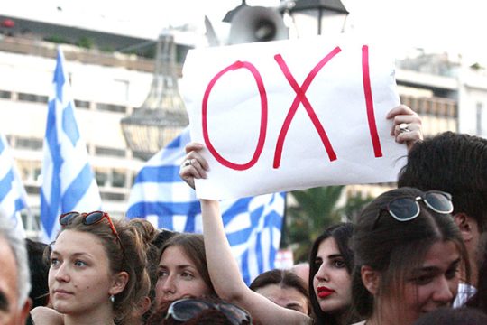 Μονόδρομος το «όχι» για να μην γκρεμιστούν τα εργασιακά δικαιώματα