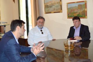 Τελειώνουν τα λεφτά για τη σίτιση