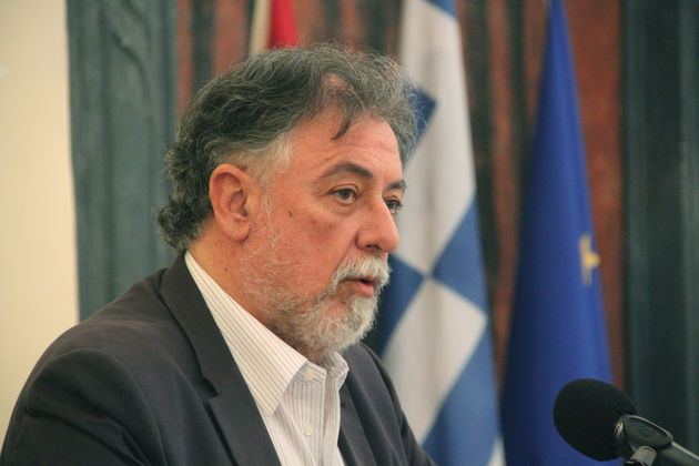 Γ. Πανούσης: «Προέχει η ενότητα της κυβέρνησης και του λαού»