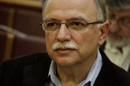 «Τιτίβισμα» Παπαδημούλη για τα τελεσίγραφα