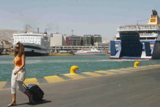 Ευρεία σύσκεψη για θέματα ακτοπλοΐας στον Πειραιά