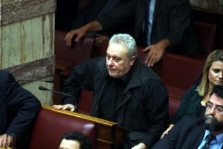 Οριστικά… εκτός