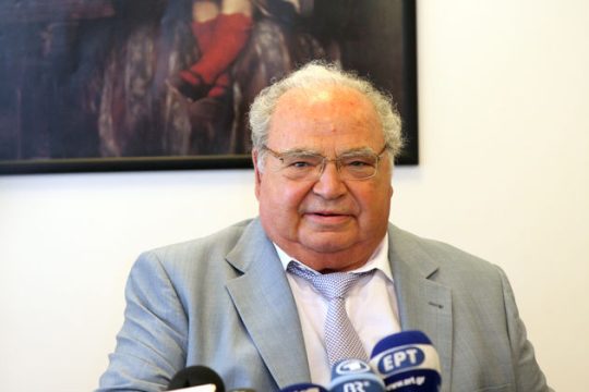 Οι Ζακυνθινοί ενημερώνουν τον Ρακιντζή για την πώληση του αιώνα