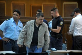 Λύση από το Σεπτέμβριο για τη δίκη της Χρυσής Αυγής [ 04-06-15 ]