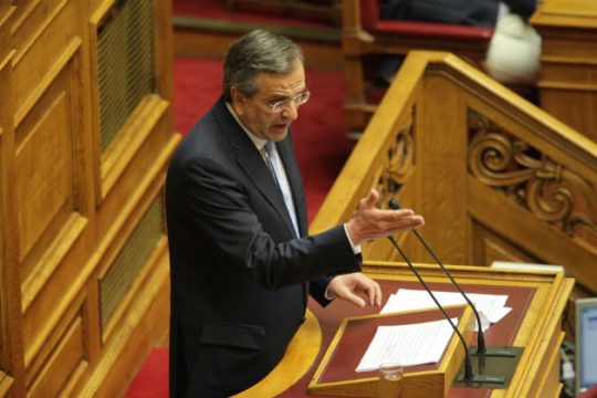 Φουλ επίθεση από τον Αντώνη Σαμαρά