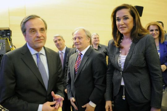 «Εξηγήσεις» ζήτησε ο Σαμαράς από την Μπακογιάννη