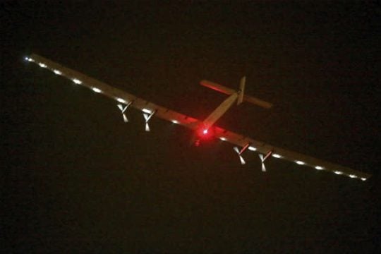 Πάνω από τον Ειρηνικό το Solar Impulse