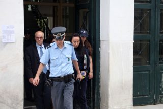 Ενώπιον των Ελβετών η νυν και η πρώην του Ακη