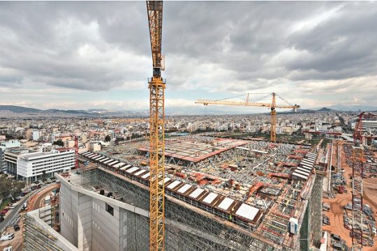 Το πρωτοποριακό στέγαστρο, αιτία καθυστέρησης