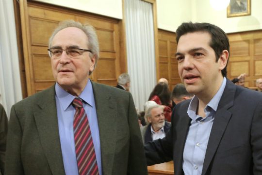 «Απόλυτη στήριξη» Ν. Κωνσταντόπουλου στον Αλέξη Τσίπρα