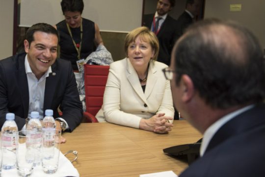 Αγώνας δρόμου για τη συμφωνία