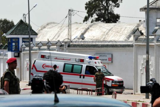 Πολύνεκρη τρομοκρατική επίθεση στην Τυνησία