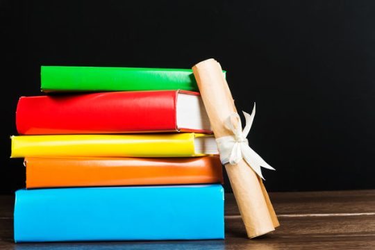 Να μη βραβεύονται οι μεταφράσεις από μεταφράσεις