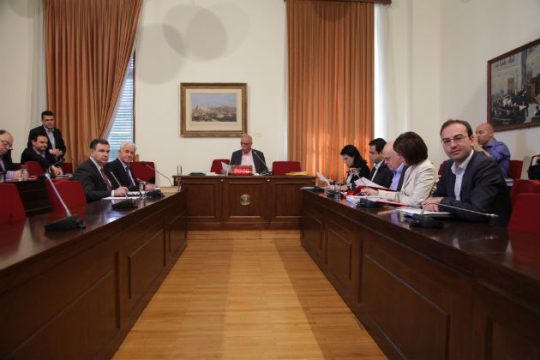 Συνεδρίαση της Eξεταστικής για τα Mνημόνια [LIVE]