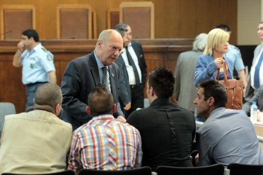 Μάχη για την εκπροσώπηση των θυμάτων [ 23-06-15 ]