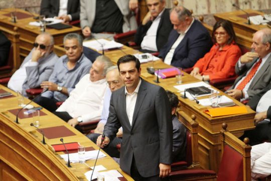 Διατηρεί την πρωτοβουλία των κινήσεων