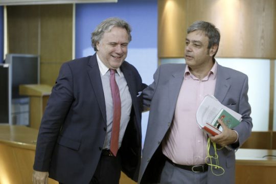 «Καμιά απόλυση στο Δημόσιο»