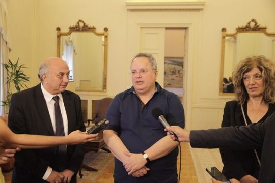 Η ομάδα των τριών…