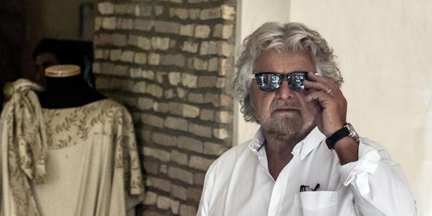 €υρωδημοψήφισμα ζητά ο Μπέπε Γκρίλο