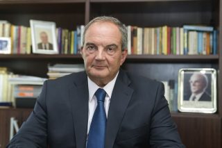 Παρέμβαση Καραμανλή με διάγγελμα
