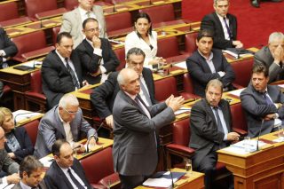 Το ενδεχόμενο εκλογών απομακρύνει το συνέδριο