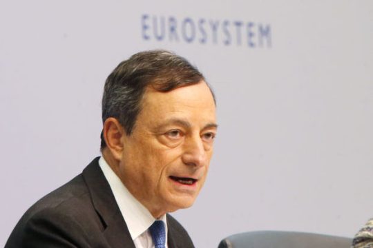 Μηνύματα Ντράγκι στον Σόιμπλε