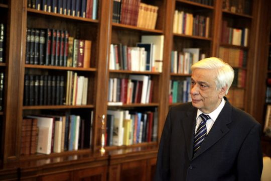 «Εθνικός μονόδρομος το ευρώ»
